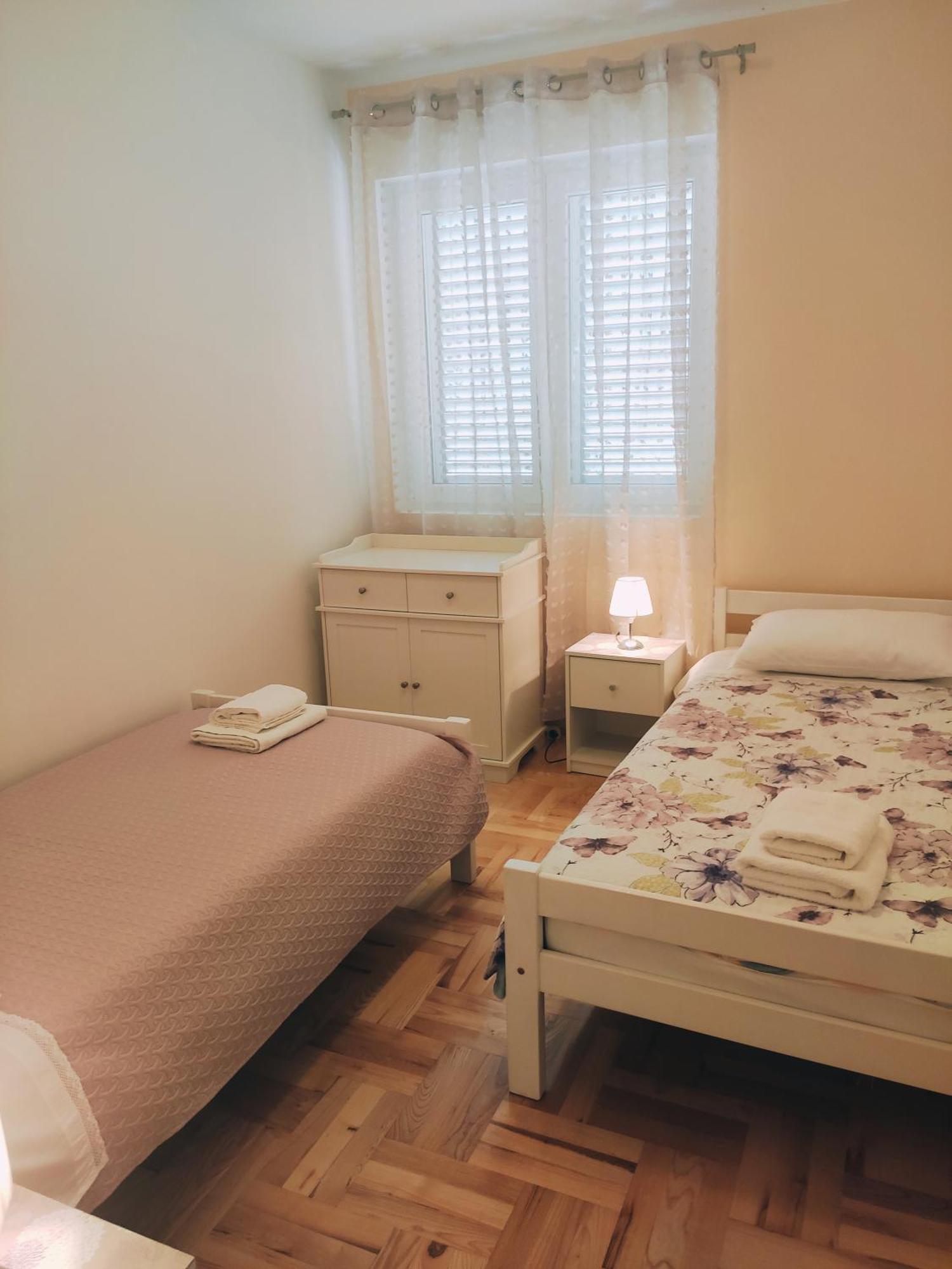 Siesta Apartments Šibenik Eksteriør bilde