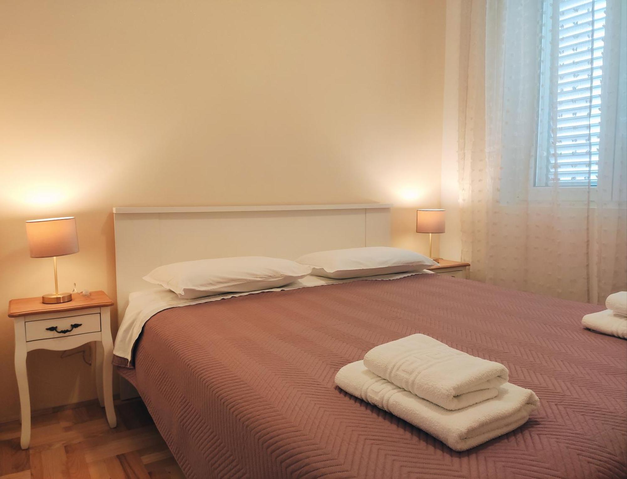 Siesta Apartments Šibenik Eksteriør bilde