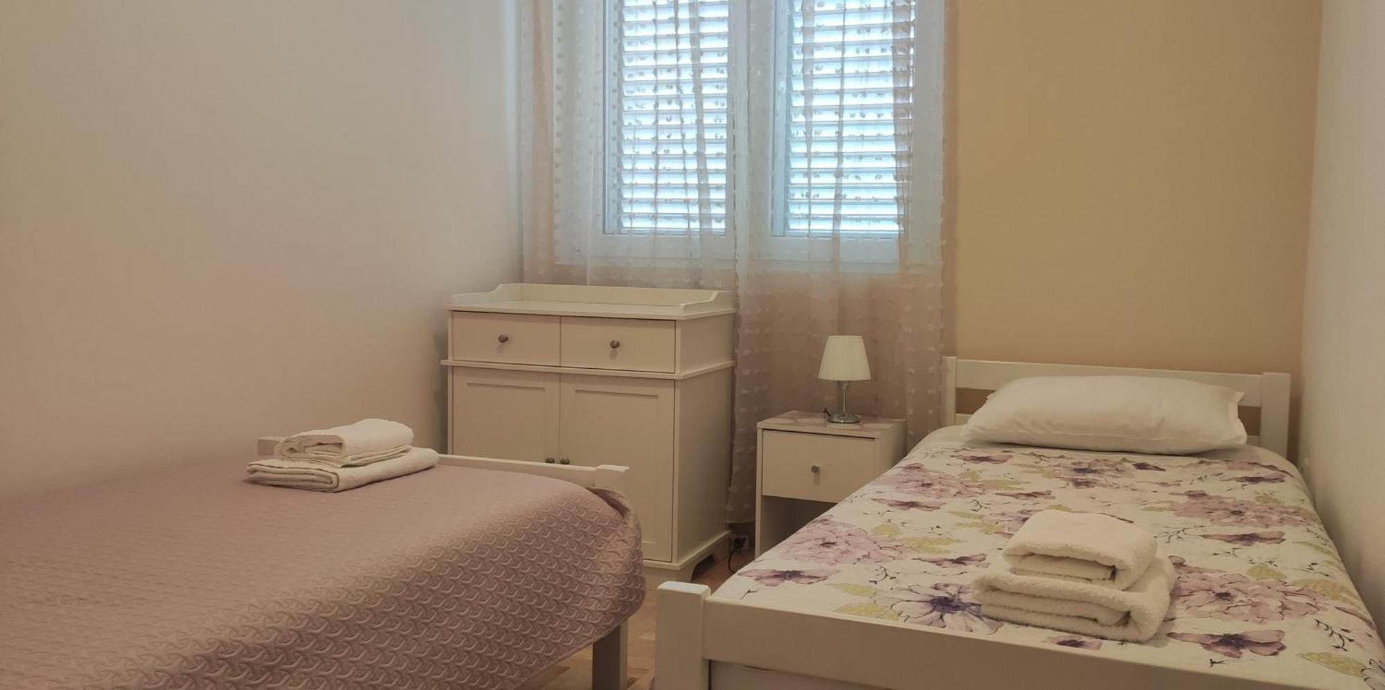 Siesta Apartments Šibenik Eksteriør bilde